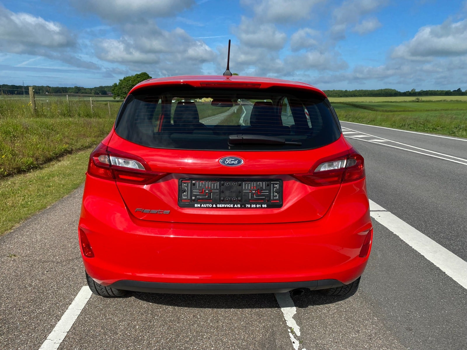 Rød Ford Fiesta fra 2018