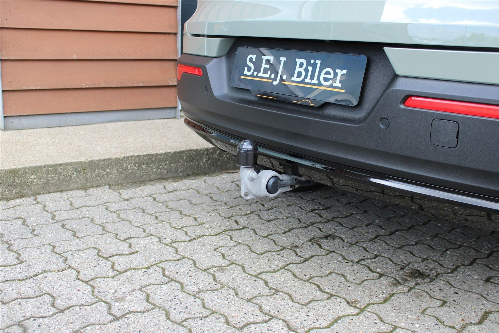 Grøn Volvo XC40 fra 2024