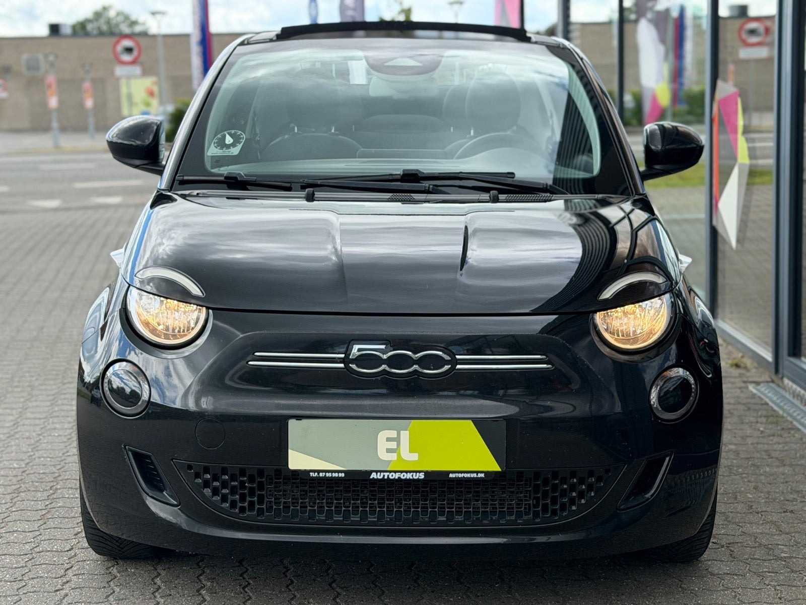 Sort Fiat 500e fra 2023