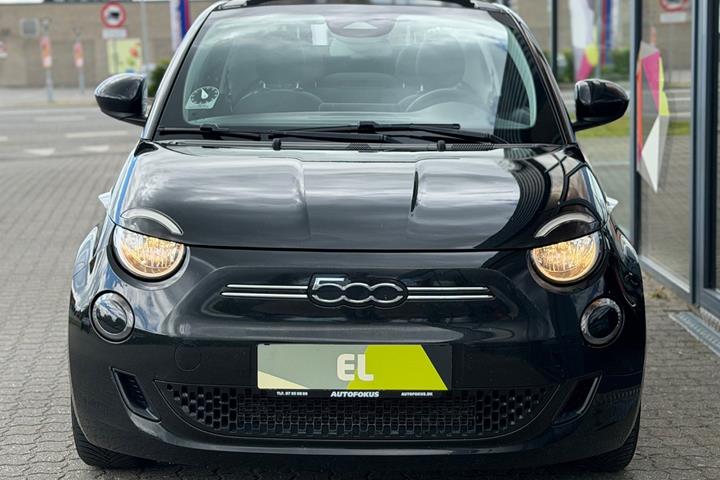 Sort Fiat 500e fra 2023