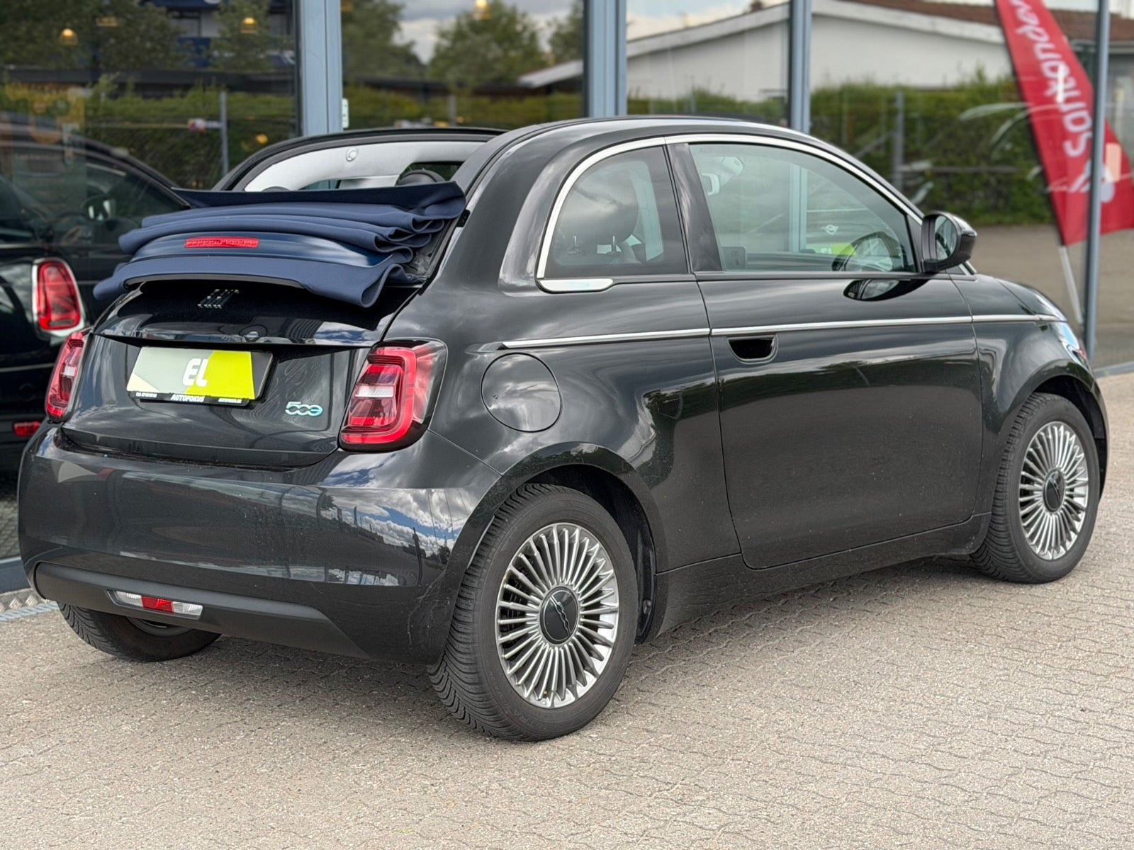 Sort Fiat 500e fra 2023