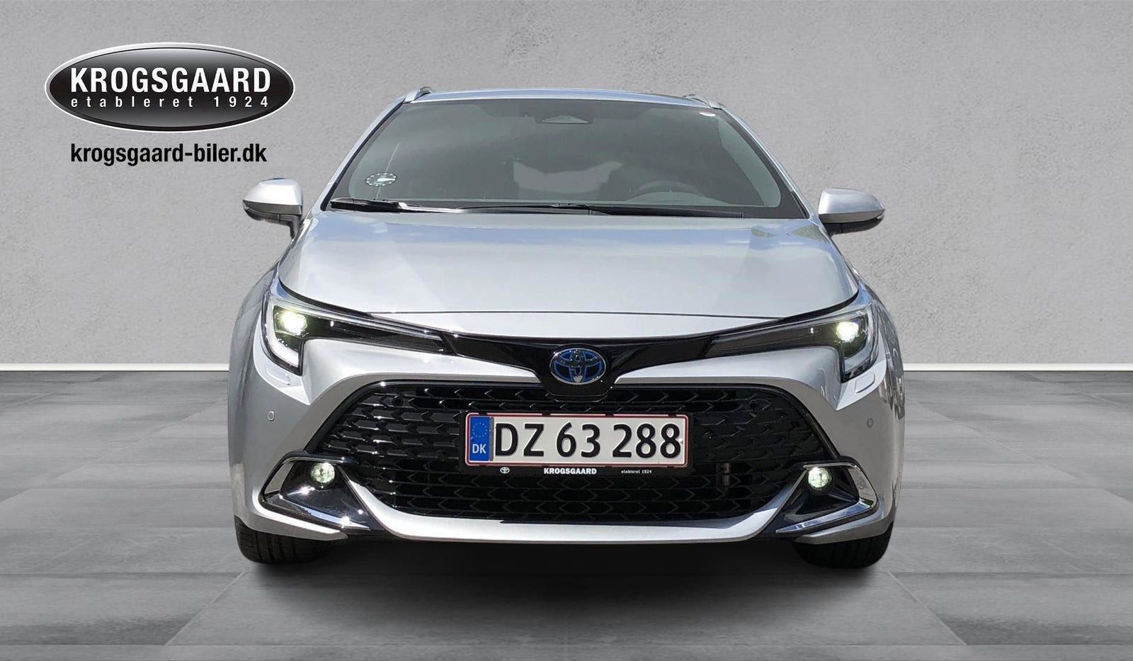 Sølv Toyota Corolla fra 2024