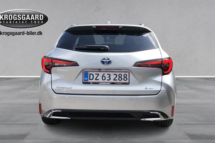 Sølv Toyota Corolla fra 2024