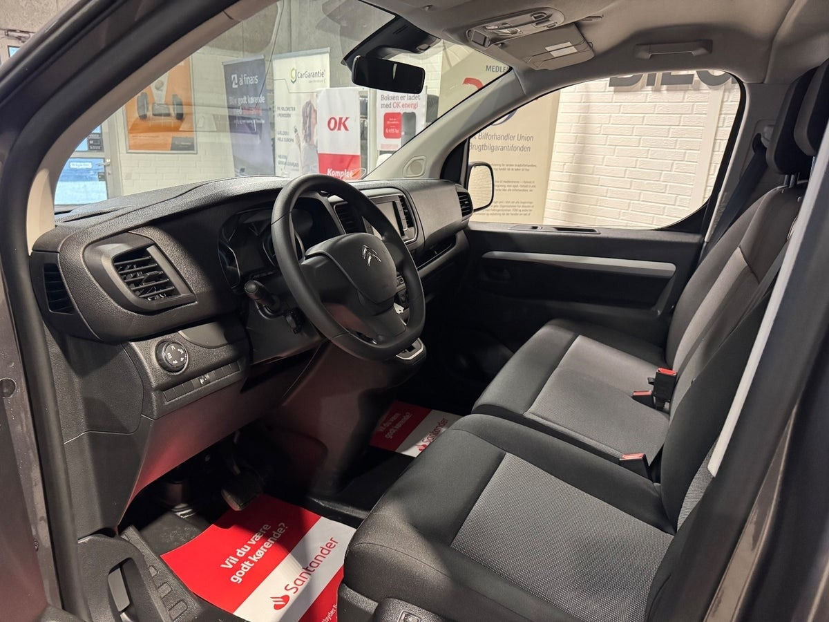 Grå Citroën e-Jumpy fra 2024