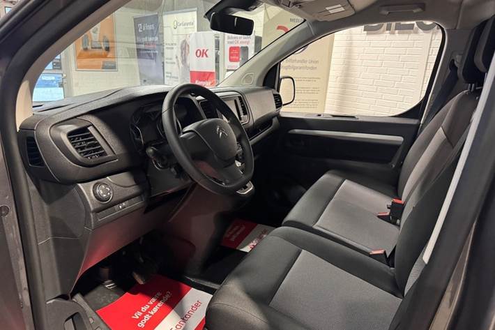 Grå Citroën e-Jumpy fra 2024