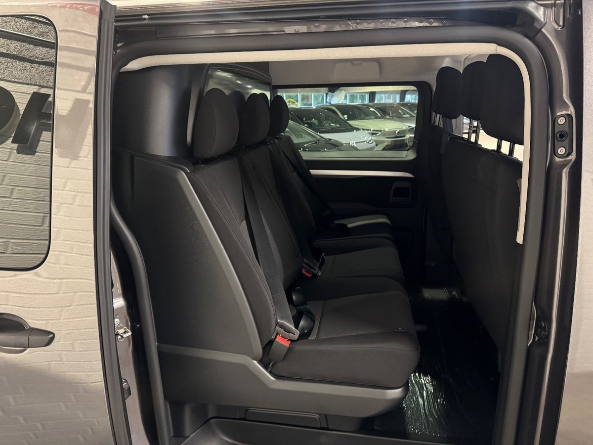 Grå Citroën e-Jumpy fra 2024