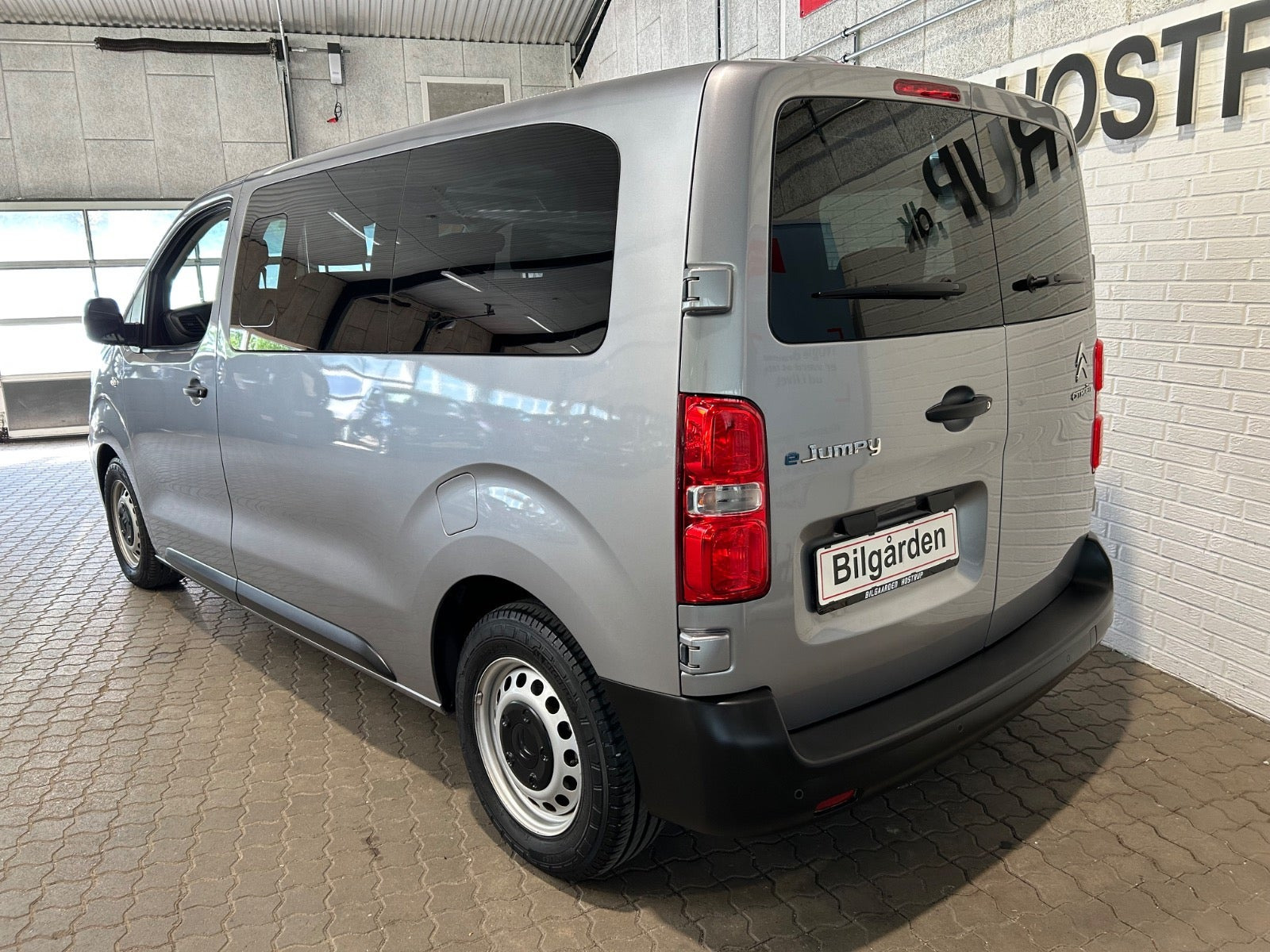 Grå Citroën e-Jumpy fra 2021