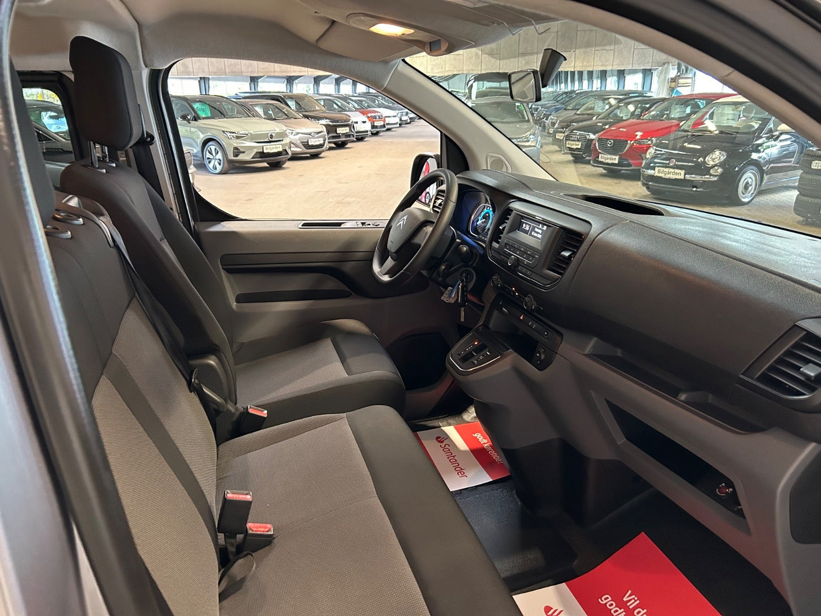 Grå Citroën e-Jumpy fra 2021