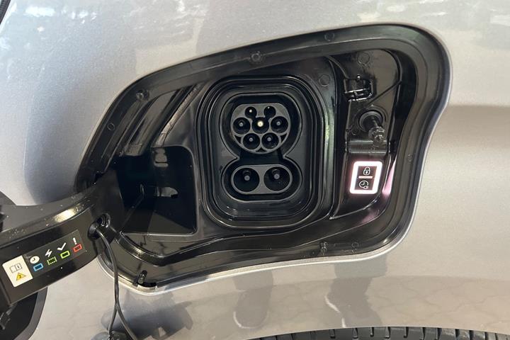 Grå Citroën e-Jumpy fra 2021