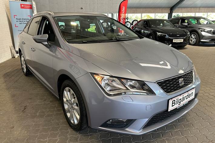 Blå Seat Leon fra 2017