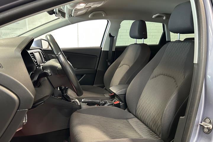 Blå Seat Leon fra 2017