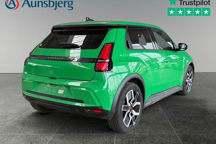 Grøn Renault 5 E-Tech fra 2025