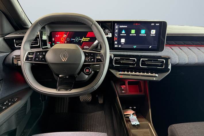 Grøn Renault 5 E-Tech fra 2025