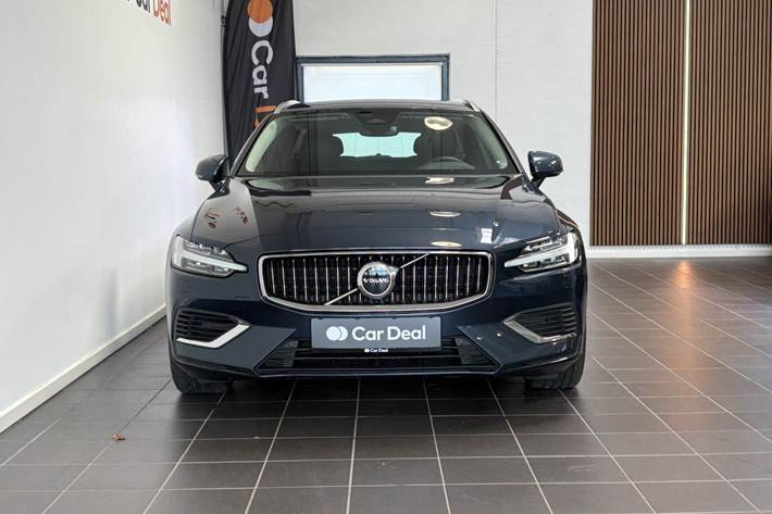 Blå Volvo V60 fra 2023