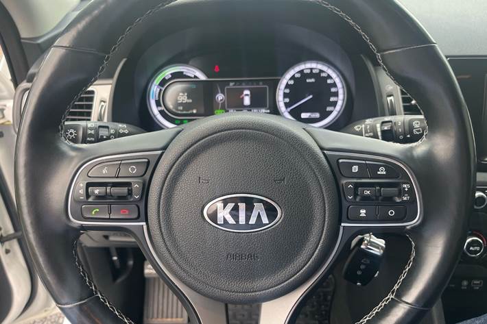 Hvid Kia Niro fra 2019