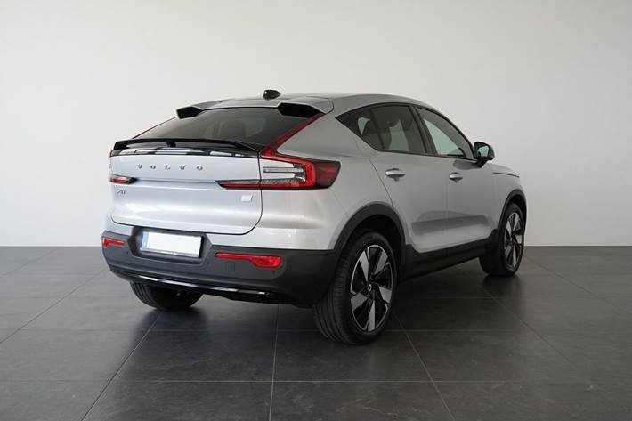Sølv Volvo C40 fra 2023