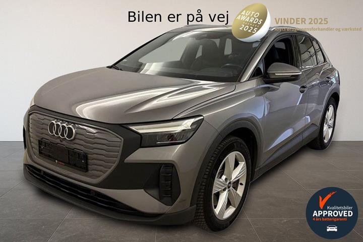 Grå Audi Q4 fra 2023 set udefra