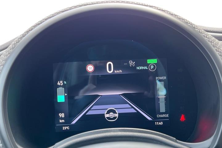 Hvid Fiat 500e fra 2023