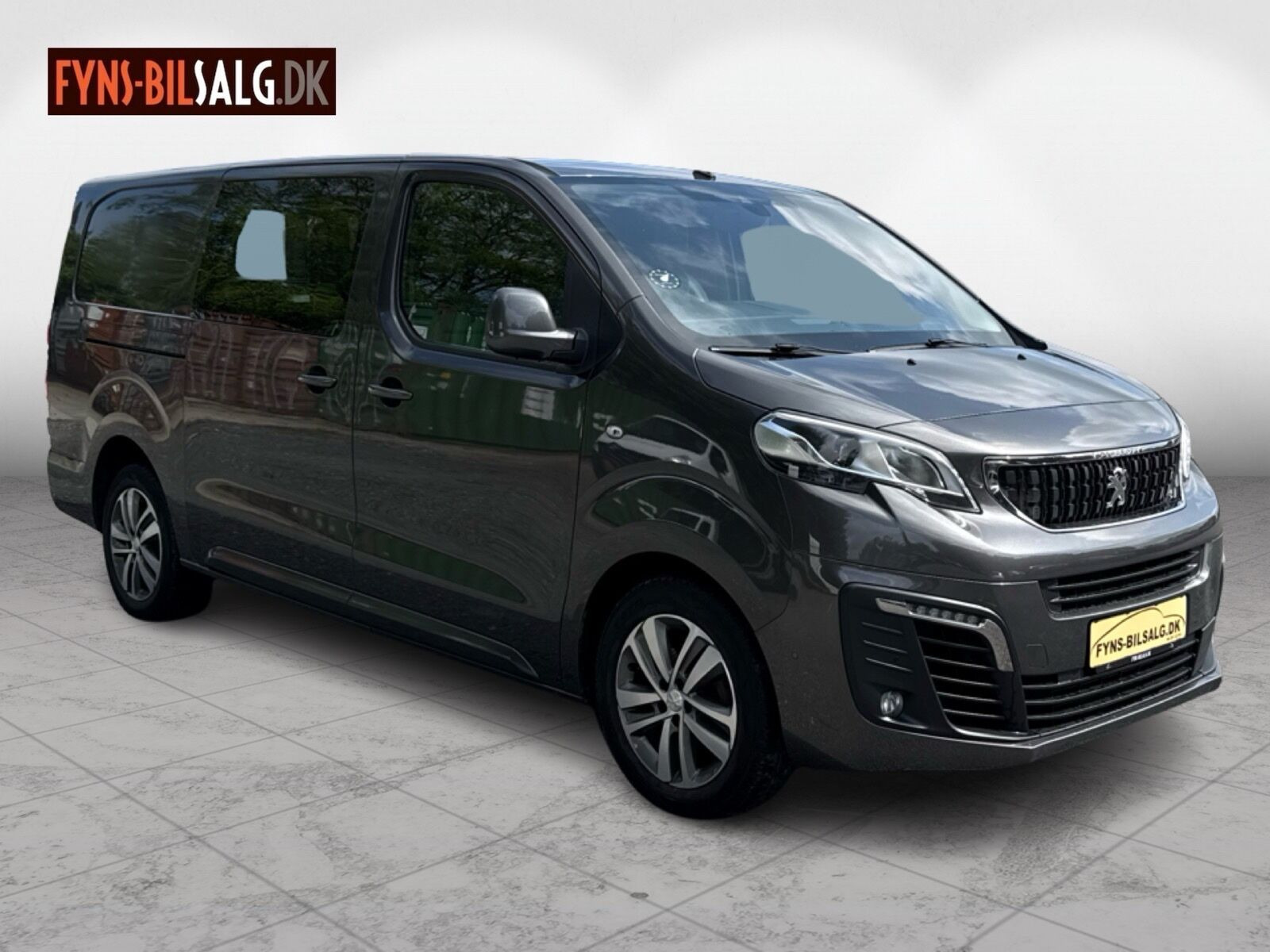 Sort Peugeot Expert fra 2019