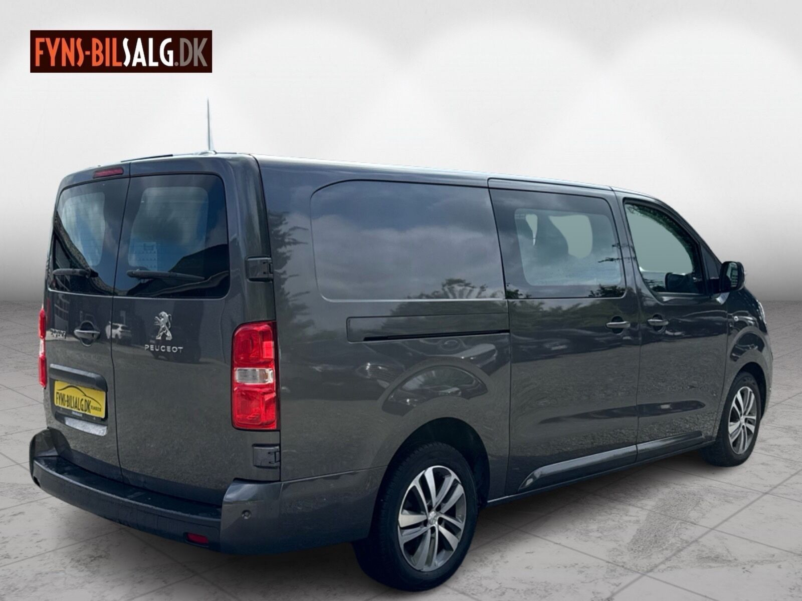 Sort Peugeot Expert fra 2019