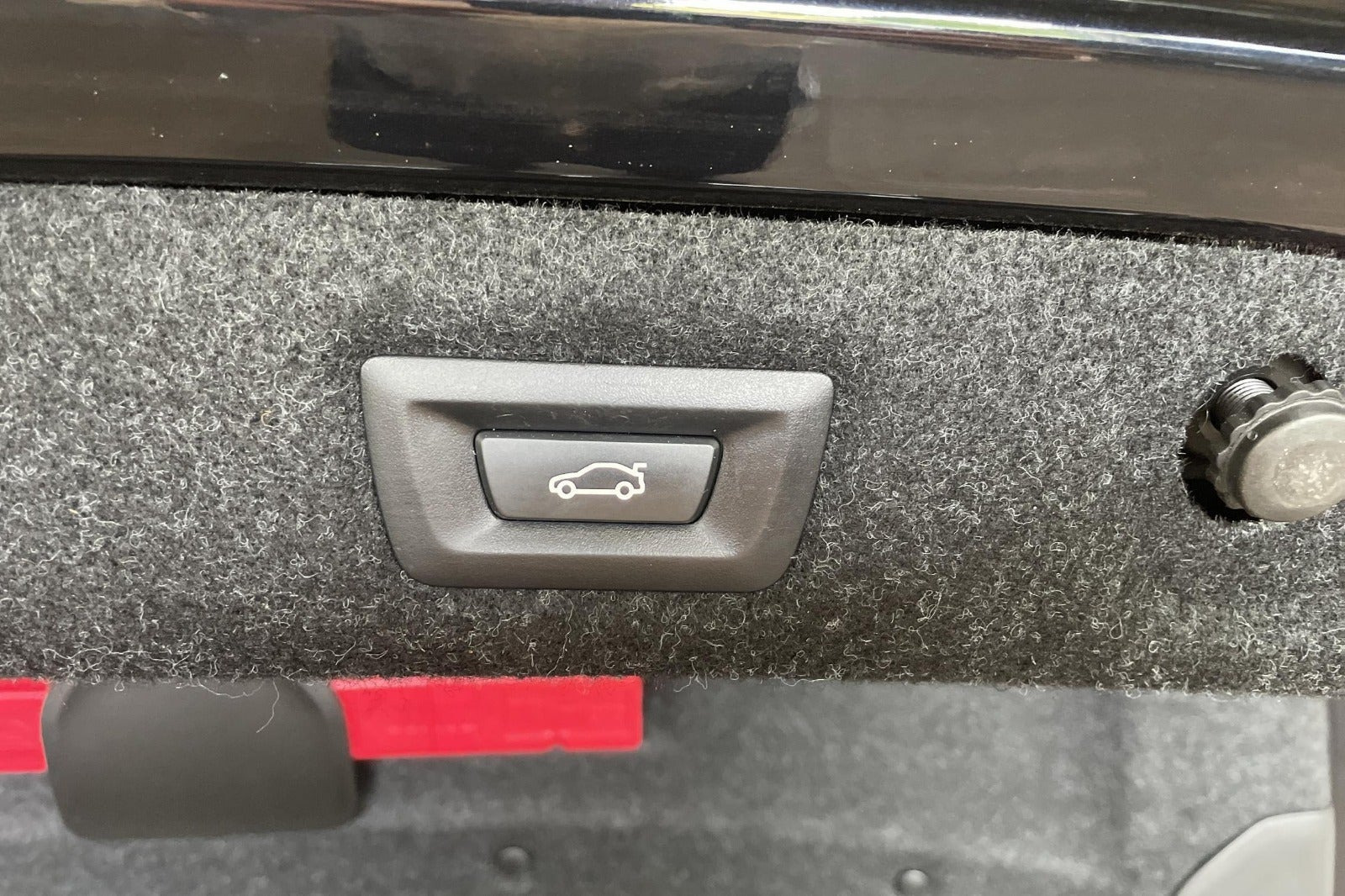 Sort BMW 530e fra 2021