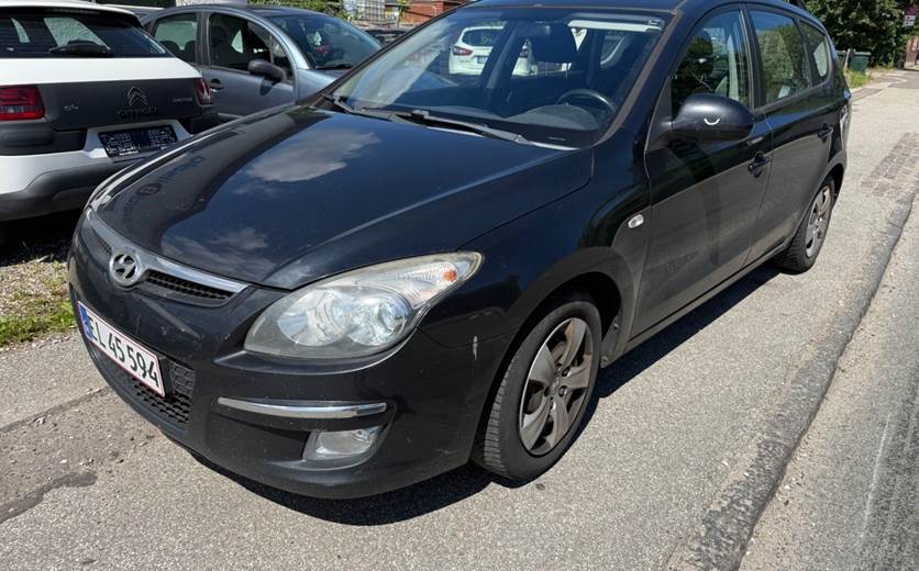 Hyundai i30 1,6 CRDi 128 Classic CW