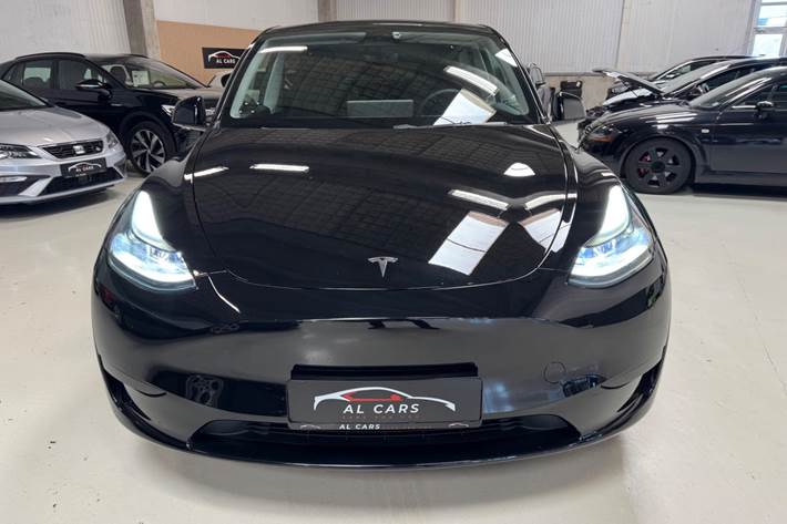 undefined Tesla Model Y fra 2024