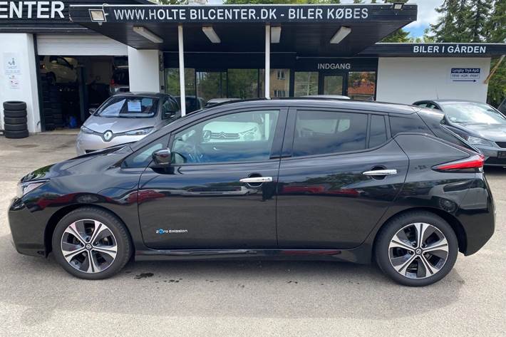 Sort Nissan Leaf fra 2018