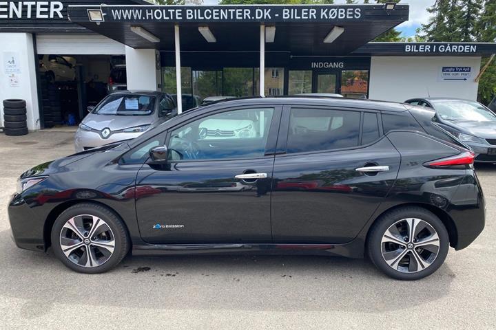 Sort Nissan Leaf fra 2018