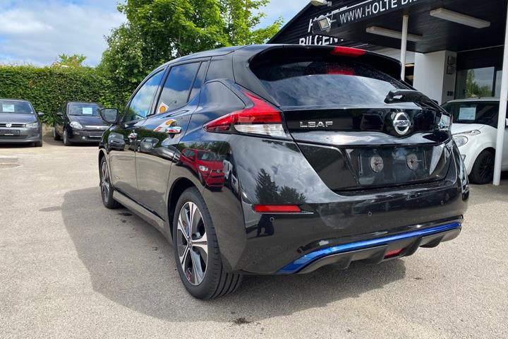 Sort Nissan Leaf fra 2018
