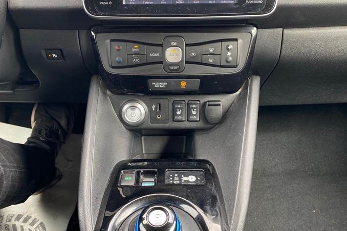Sort Nissan Leaf fra 2018