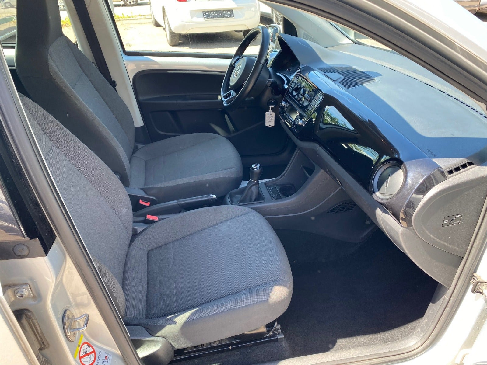 Sølv VW UP! fra 2014