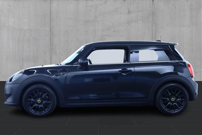 Sort Mini Cooper SE fra 2022