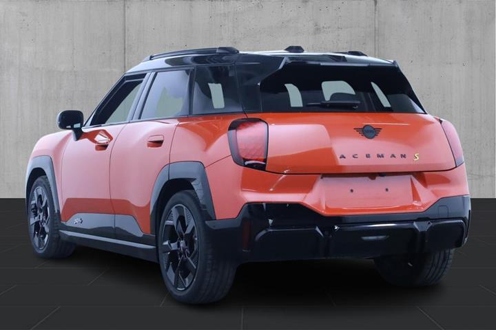 Orange Mini Aceman SE fra 2025