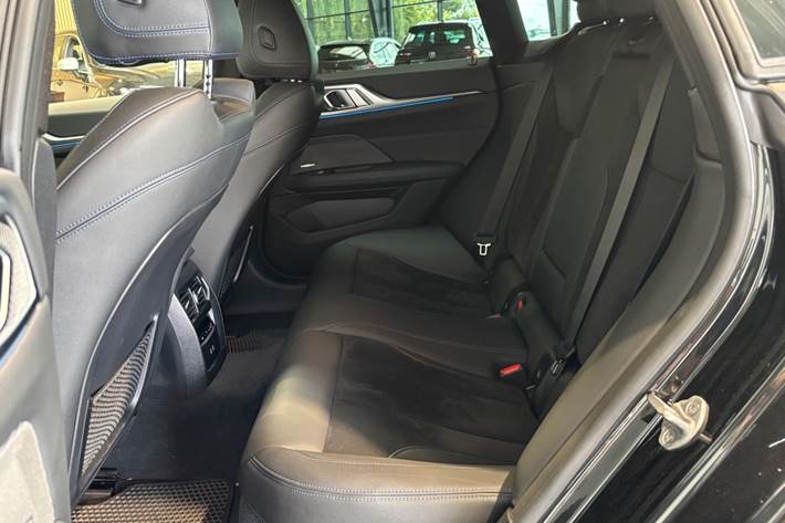 undefined BMW i4 fra 2024