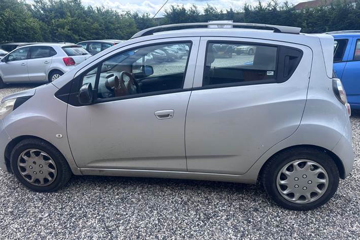 undefined Chevrolet Spark fra 2014