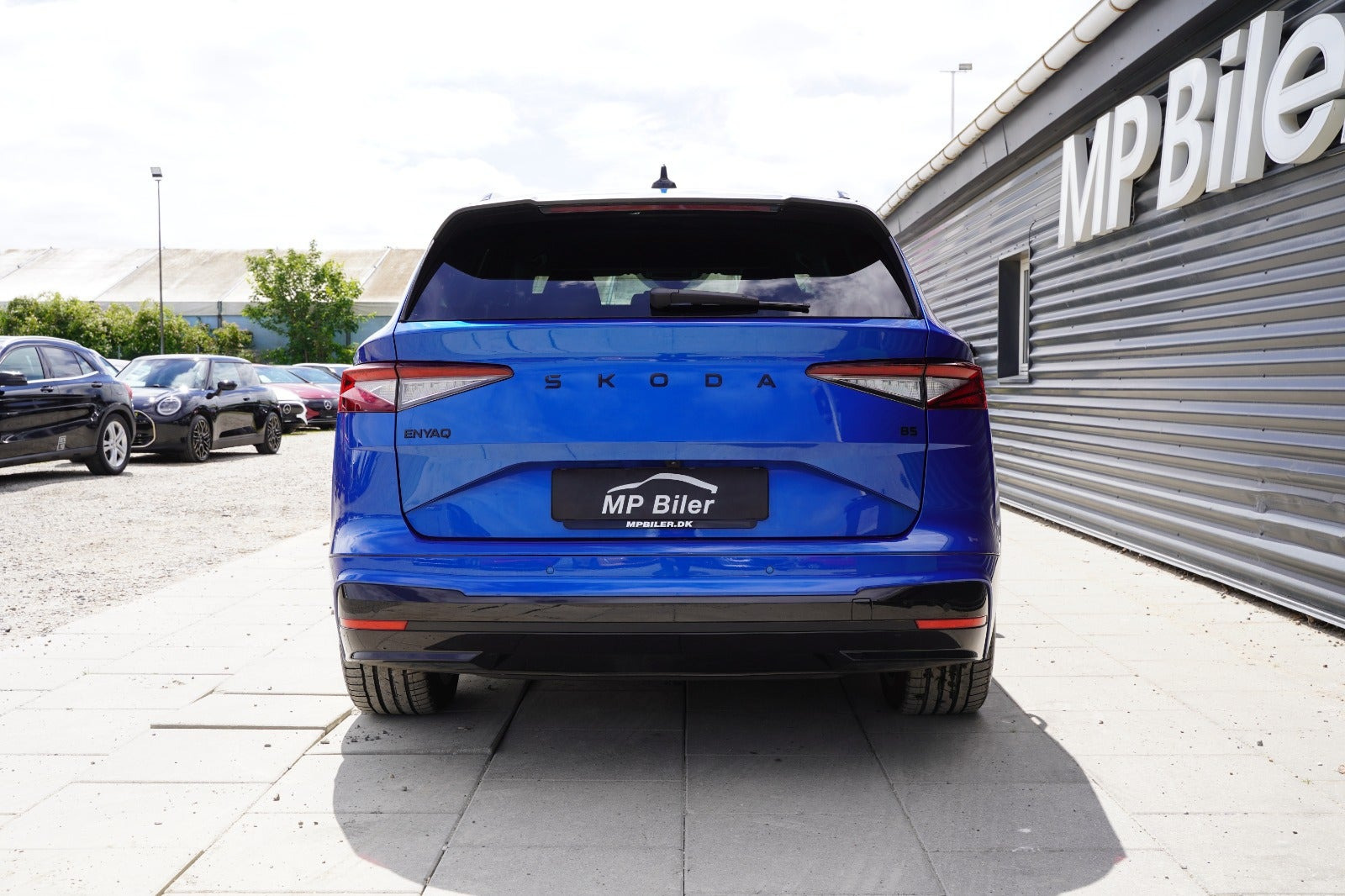 Blå Skoda Enyaq fra 2024