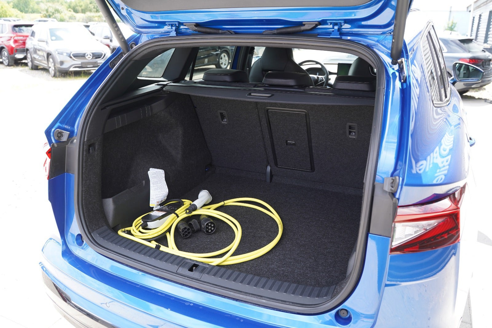 Blå Skoda Enyaq fra 2024