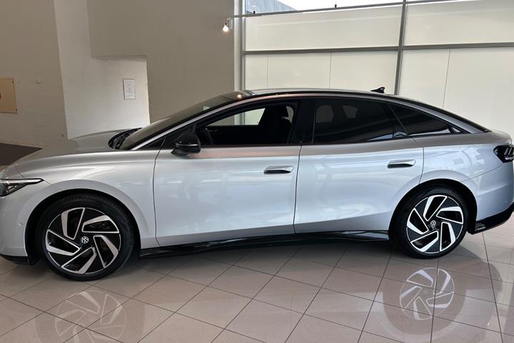 Sølv VW ID.7 fra 2024