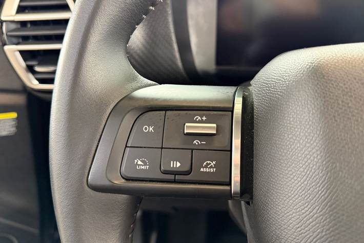 Blå Citroën ë-C4 X fra 2025