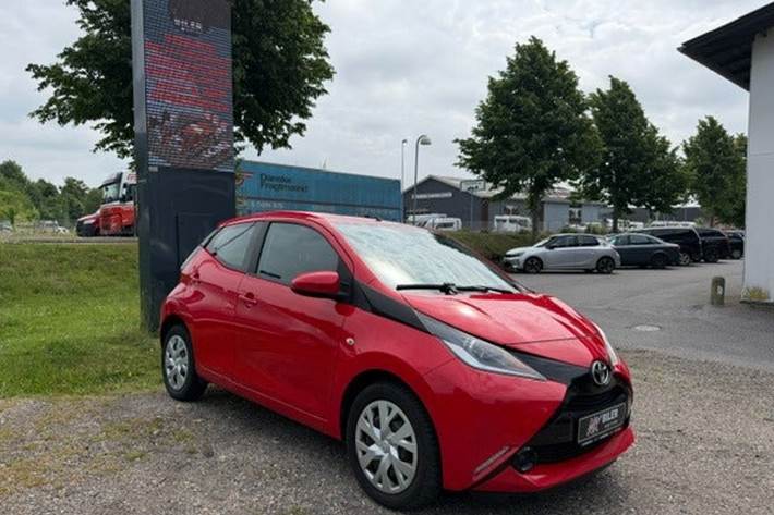 undefined Toyota Aygo fra 2015 set udefra