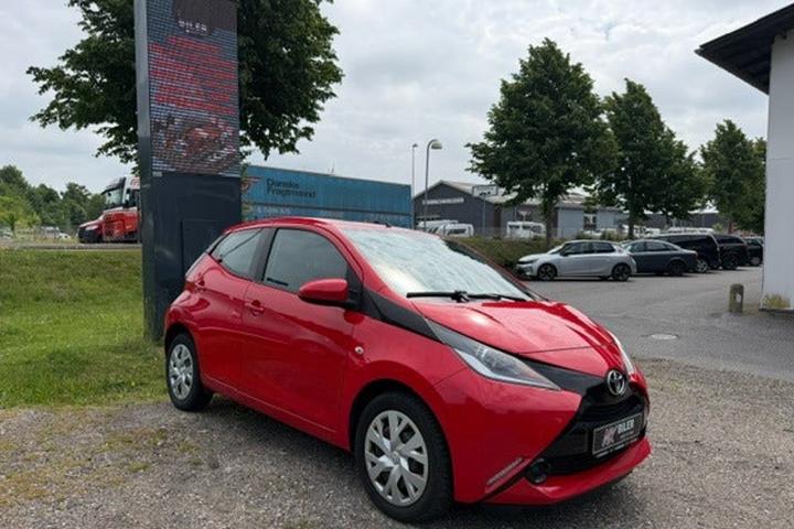 undefined Toyota Aygo fra 2015 set udefra
