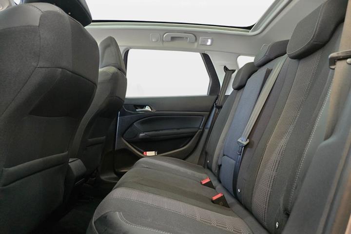 Grå Peugeot 308 fra 2019