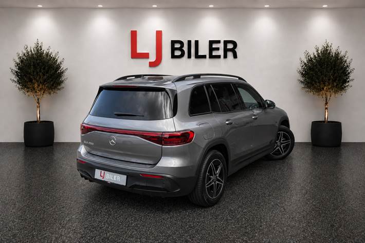 Sort Mercedes EQB250+ fra 2025