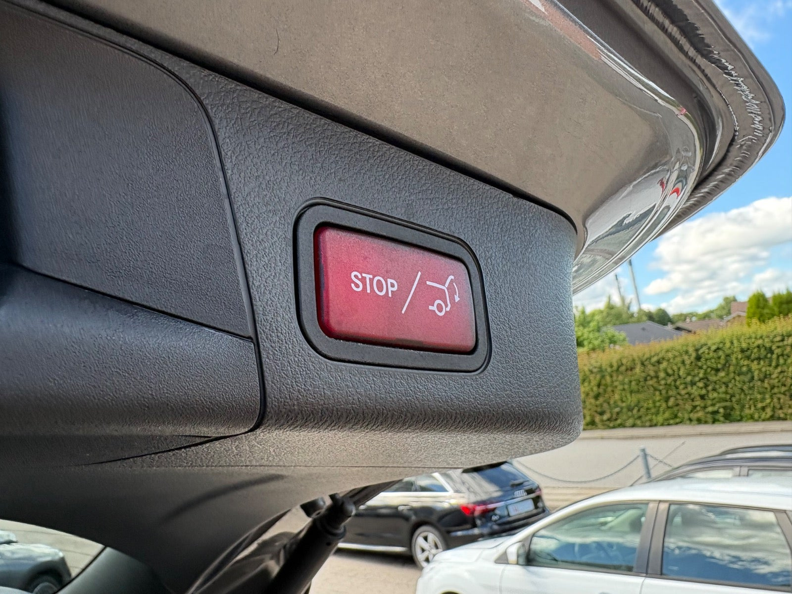 Sort Mercedes EQB250+ fra 2025