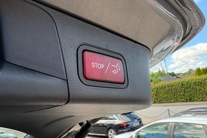 Sort Mercedes EQB250+ fra 2025
