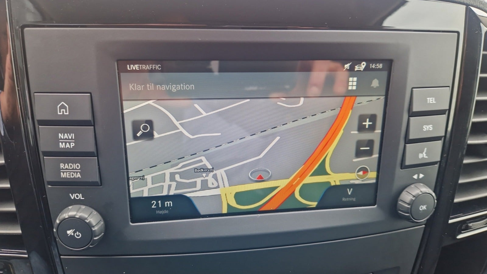 Hvid Mercedes Vito 116 fra 2023