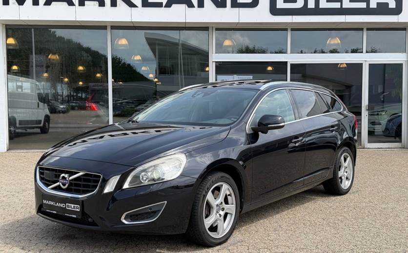Volvo V60 2,4 D5 205 Summum aut.