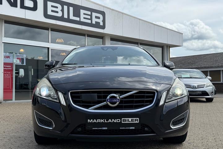 Sort Volvo V60 fra 2011