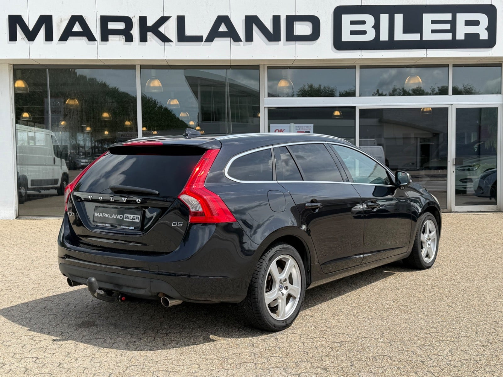 Sort Volvo V60 fra 2011